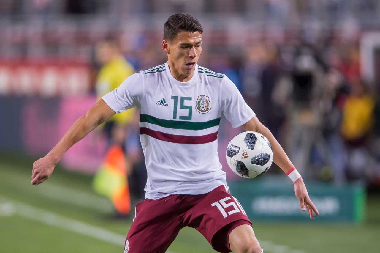 Héctor Moreno (8): Organiza y es el líder en la defensa tricolor. Le hizo falta trasladara la pelota de manera más rápida.
<br>