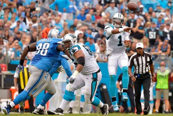 Regreso triunfal para Cam Newton, al lanzar para 281 yardas y una anotación, en el partido que los Carolina Panthers ganaron 24-7 a los Detroit Lions.