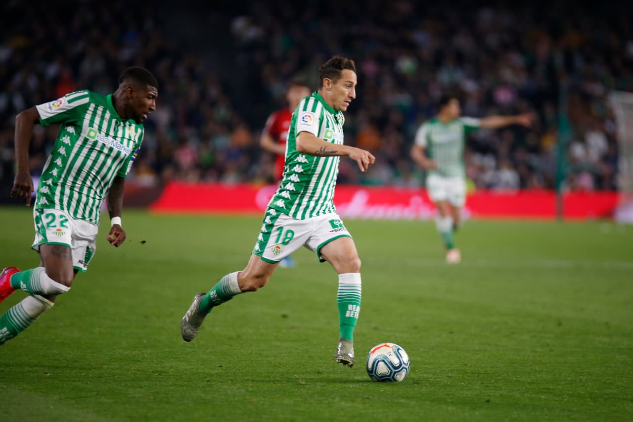 Juan Camilo Hernández (16’) adelantaba a los visitantes hasta que Sergio Canales (19’), de tiro penal hizo, el 1-1. Budimir (27’) aventajó nuevamente a Mallorca. Marcaron un segundo penal en favor de Betis, mismo que cobró y anotó Fekir (35’). Joaquín Sánchez (48’) daba la victoria a los locales, pero Kubo (70’) arrebató el empate. Guardado salió al 87’.
