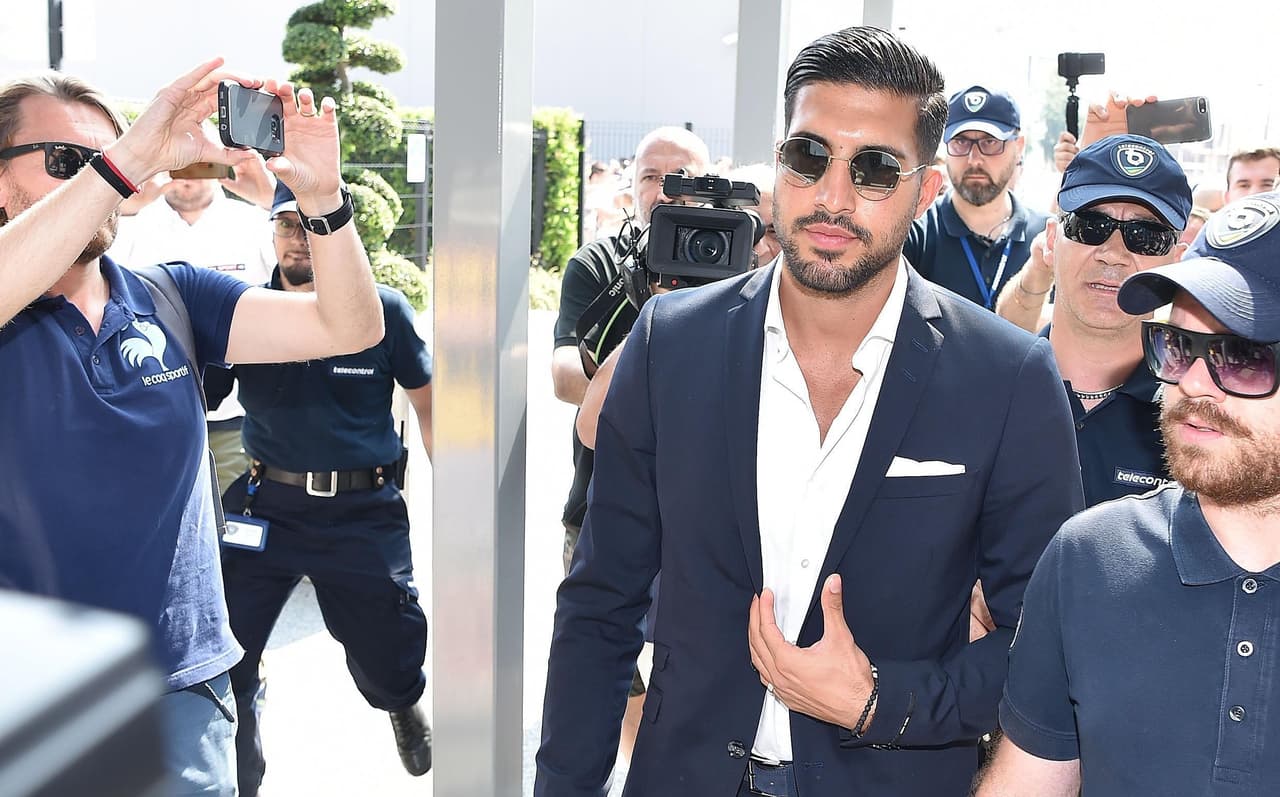 Can apenas encabeza una jornada en la que otros dos grandes también hicieron oficiales sus fichajes.