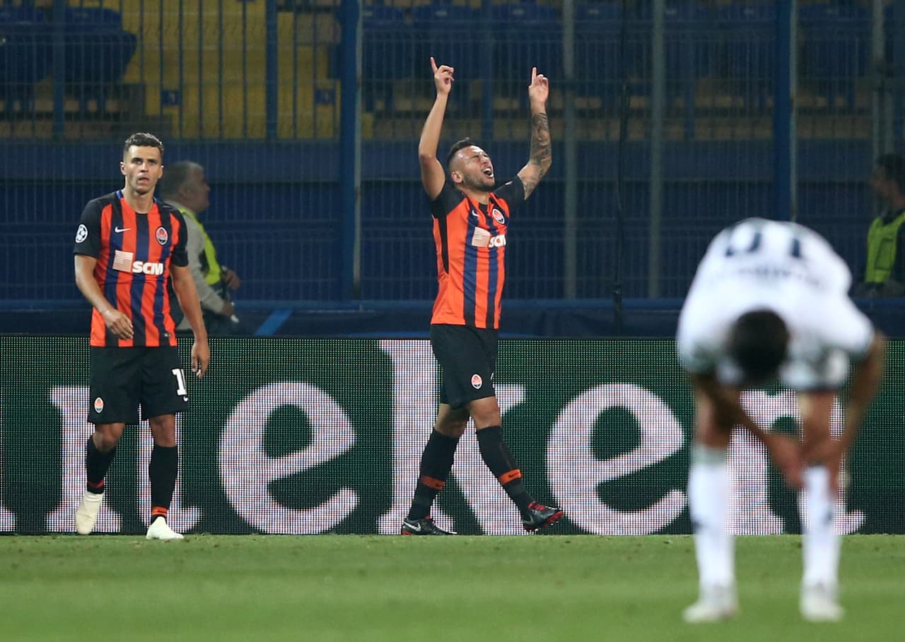Un golazo del brasileño, que debutaba en la Champions ya que llegó en este mercado desde el Corinthians. Primer gol, también, con la playera del club ucraniano.