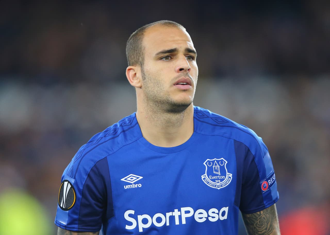 El delantero español Sandro Ramírez, quien juega para el Everton, no ha tenido la continuidad necesaria y por eso se habla de que puede salir al Newcastle de Rafa Benítez.