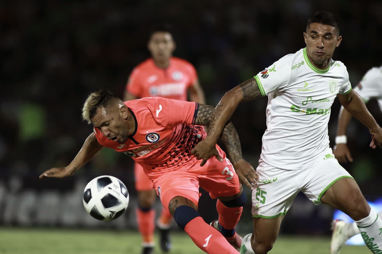 El campeón Cruz Azul estuvo muy lejos del nivel acostumbrado y cayó en la frontera ante unos Bravos que comienzan a plasmar la idea de Ricardo ‘Tuca’ Ferretti y que ya salieron del fondo de la tabla general.