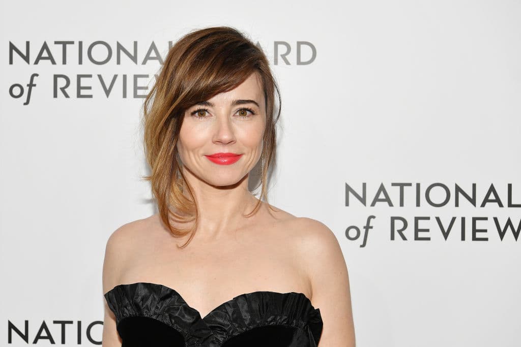 Galardonada con más de 20 Premios Emmys y producida, entre otros, por Steven Spielberg en asociación con la Warner Bros Inspirada en la obra del famoso guionista y novelista Michael Crichton.
<br>