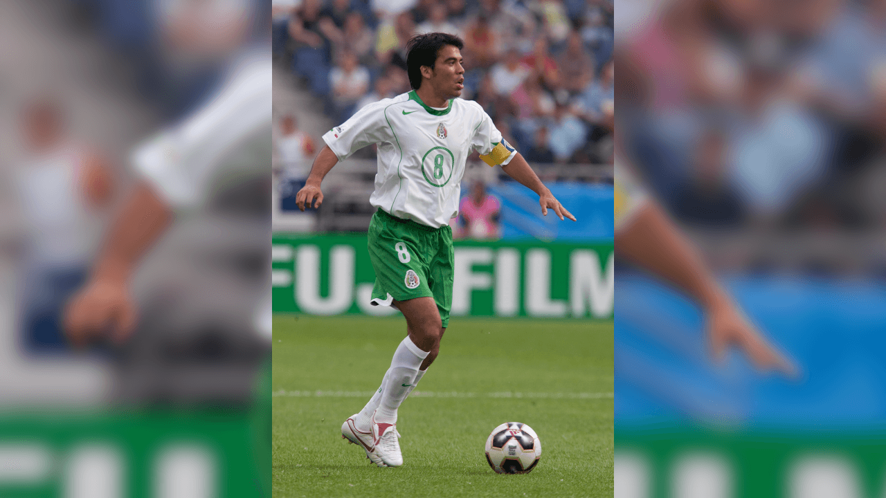 <b>Pável Pardo</b>
<br>Mediocampista