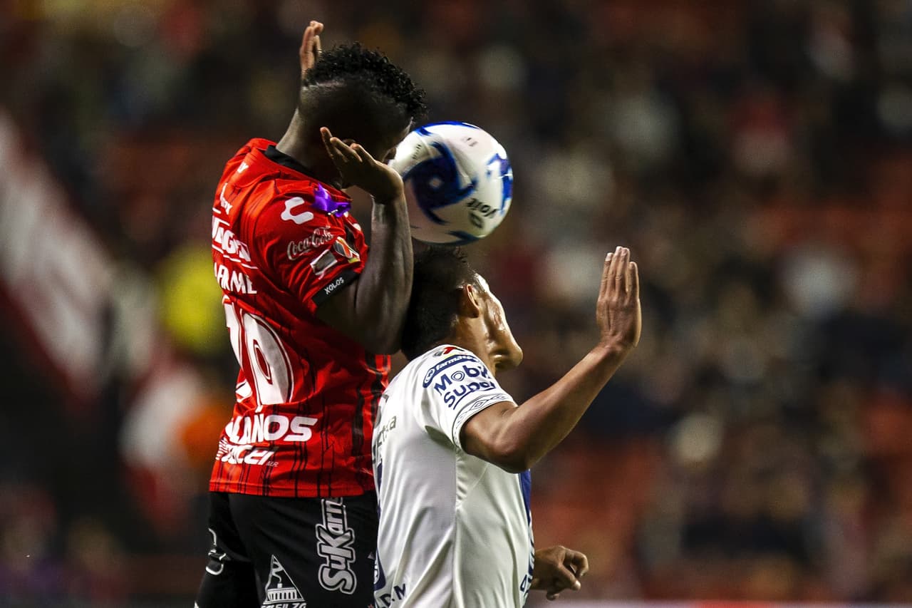 Con solitario gol de Christian Tabó, los Camoteros le pegan a los Xolos en su casa.