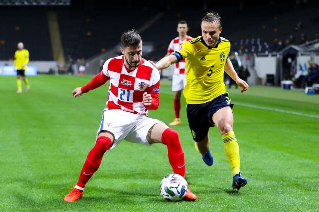 Suecia venció 2-1 a Croacia para sumar sus primeros tres puntos en la competición; ambos conjuntos quedan al fondo de la Liga A, Grupo 3 con tres unidades cada uno.