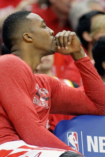 Frustrados, desesperados y cansados, así quedaron los Rockets luego de perder el primer partido de los Playoffs en casa ante los Portland Trail Blazers por tan solo dos puntos luego de jugar sobretiempo. Marcador final de 122-120.