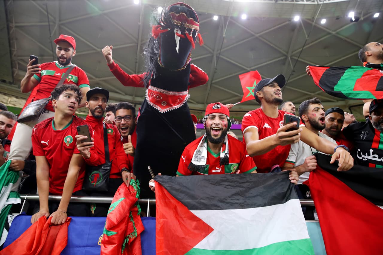 Marruecos derrotó 1-0 a Portugal con gol de Youssef En-Nesyri en el Estadio Al Thumama para convertirse en la primera selección africana en Semifinales en una Copa del Mundo.