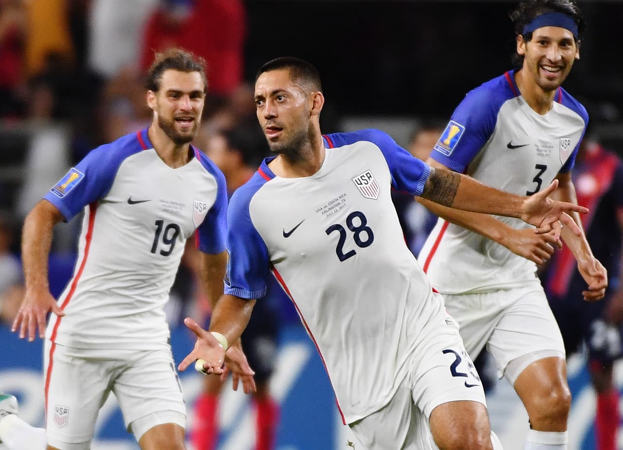 En la Copa Oro de 2017 anotó el gol 57 con el que emparejó la cifra de máximo artillero del Team USA de Landon Donovan y contra Jamaica, el país frente al que debutó, espera poner el tanto que lo haga único en la historia.