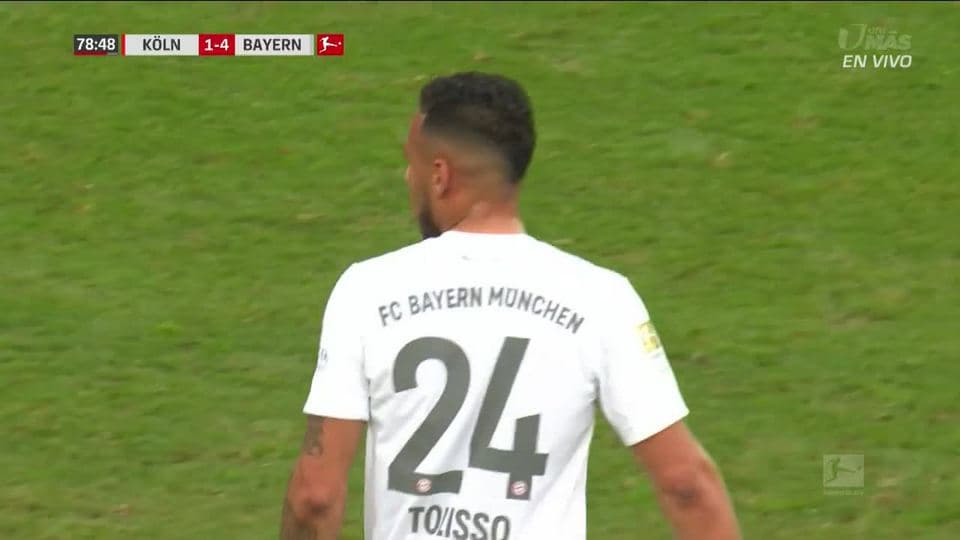 Tiro desviado de Corentin Tolisso