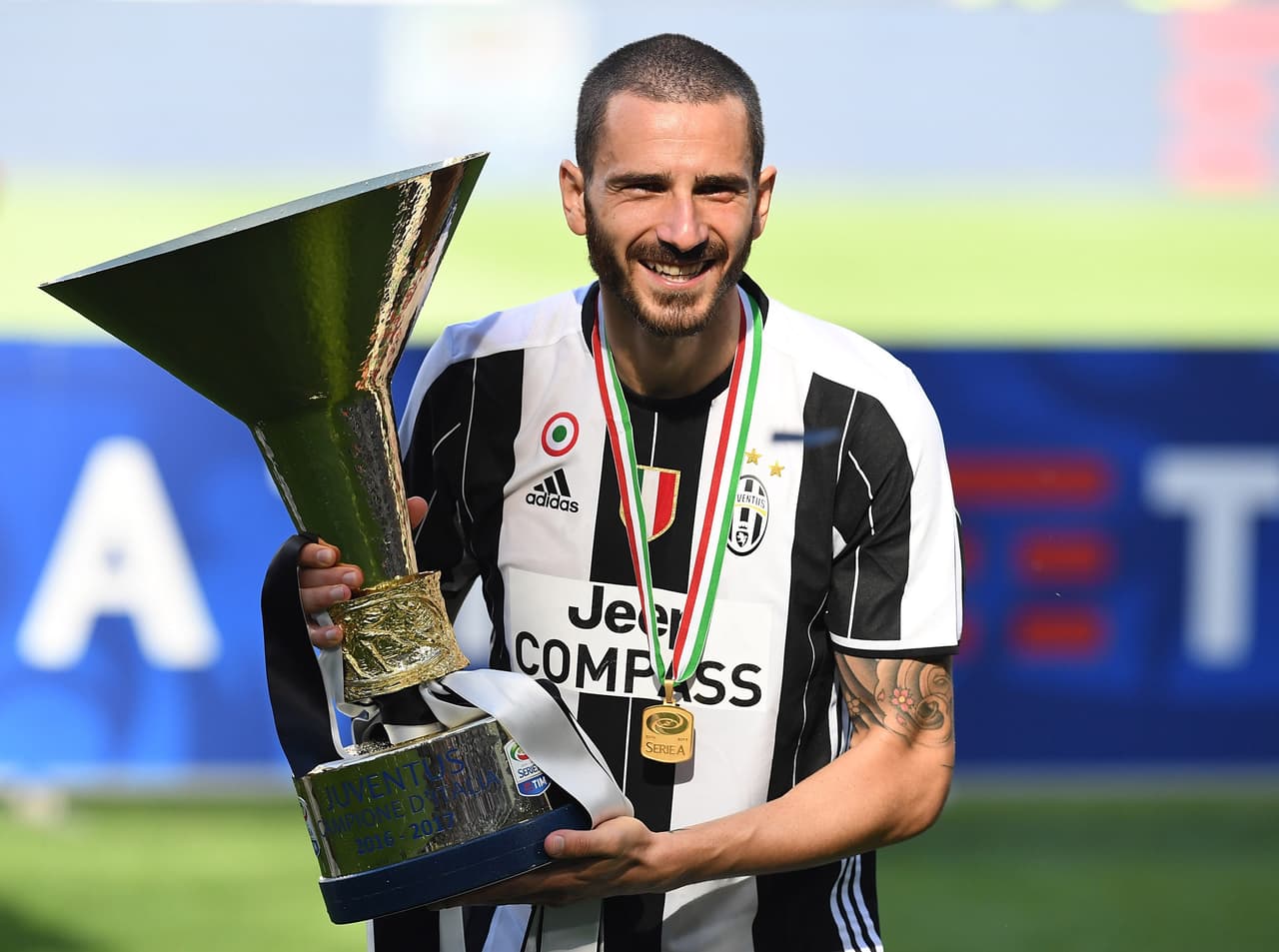 Defensa central: Leonardo Bonucci - Reemplazo: Danielle Rugani