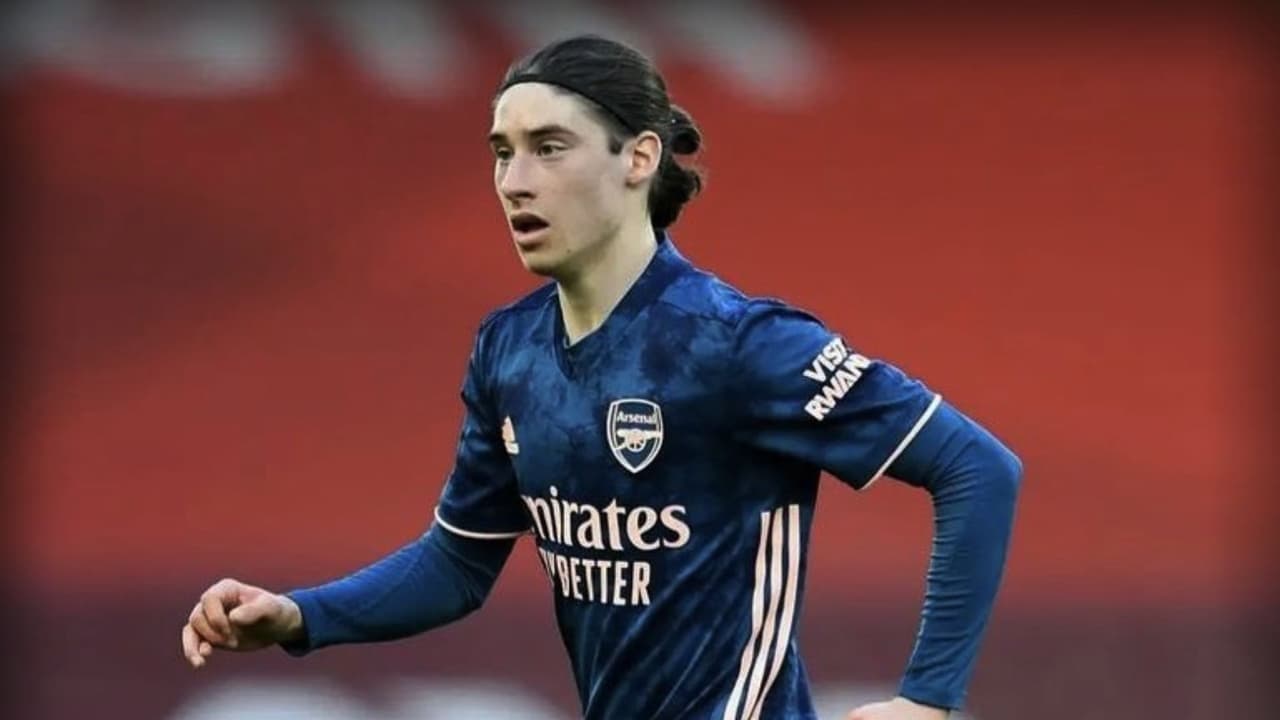 Marcelo Flores anota gol de penal con Arsenal ante Burnley