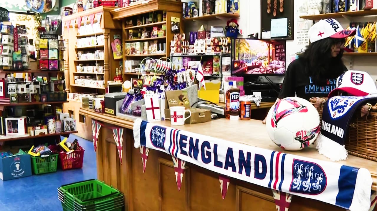 Inglaterra desata una fiebre por banderas y bufandas en el norte de Texas