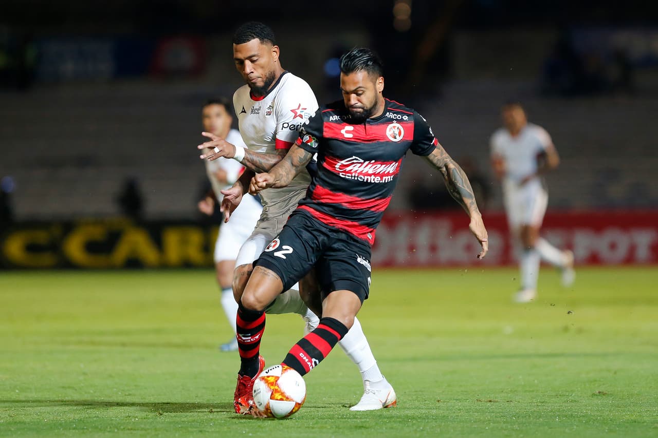 Durante el resto del partido el equipo local logró mantener el control y consiguieron manejar a placer el esférico.