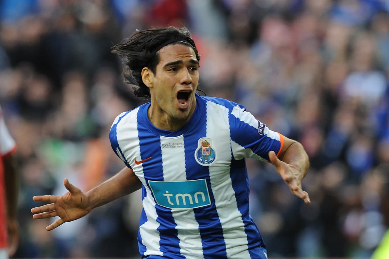 En ese mismo enfrentamiento se dará el reencuentro del colombiano Radamel Falcao, flamante refuerzo del Chelsea, con la afición de los Dragones del Porto que tanto lo vitoreó durante la época del ‘Tigre’ en el Estadio do Dragão.