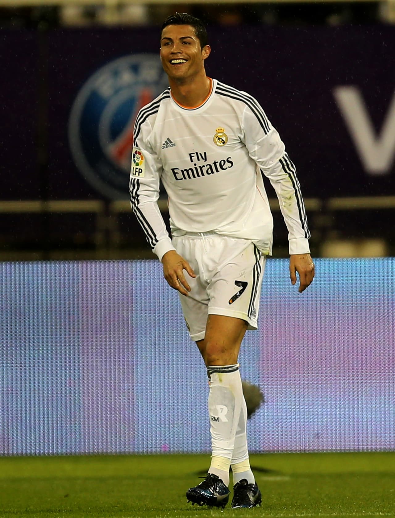 La primera jornada de la fase de grupos se jugará los días 15 y 16 de septiembre y la última el 8 y 9 de diciembre. En tanto, el sorteo de los octavos de final tendrá lugar el 14 de diciembre en Nyon.