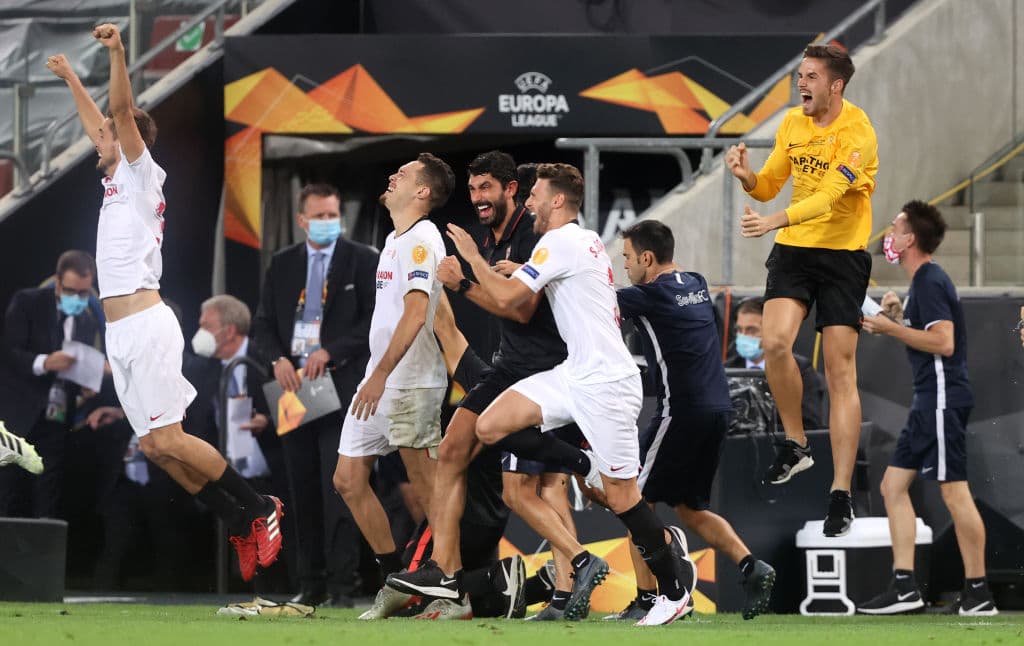 Las postales de la celebración del cuadro de Lopetegui tras imponerse al Inter en la final.