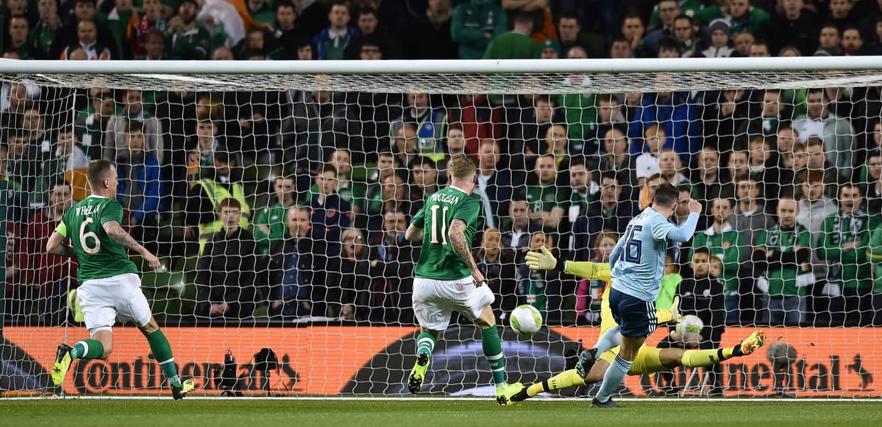 Whyte tuvo su primera participación con la selección mayor de Irlanda del Norte en 2018 y con el equipo ya marcó goles en una muestra de que es una de las promesas de su país.