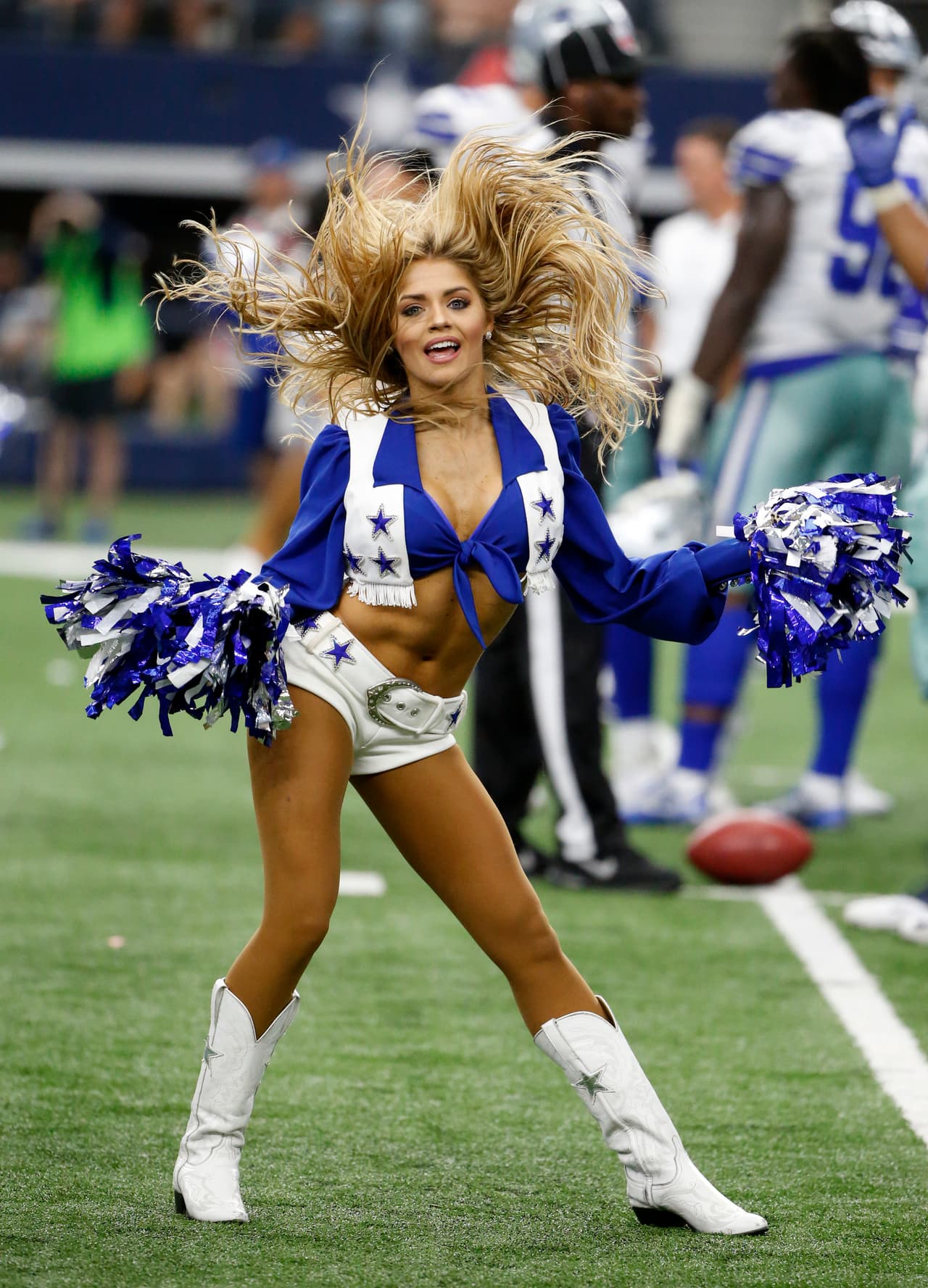 Las animadoras de los Vaqueros son las consentidas de la afición, pero las de Broncos, Patriots y Dolphins no se quedan atrás, ¿tú qué opinas?