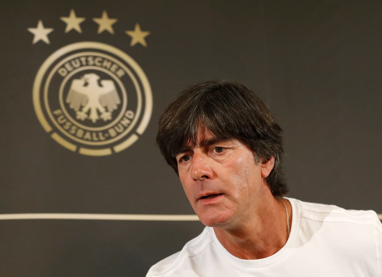 No obstante, Alemania también debe esperar que Irlanda del Norte no gane en uno de sus dos partidos: de visitante contra San Marino o de local contra República Checa.