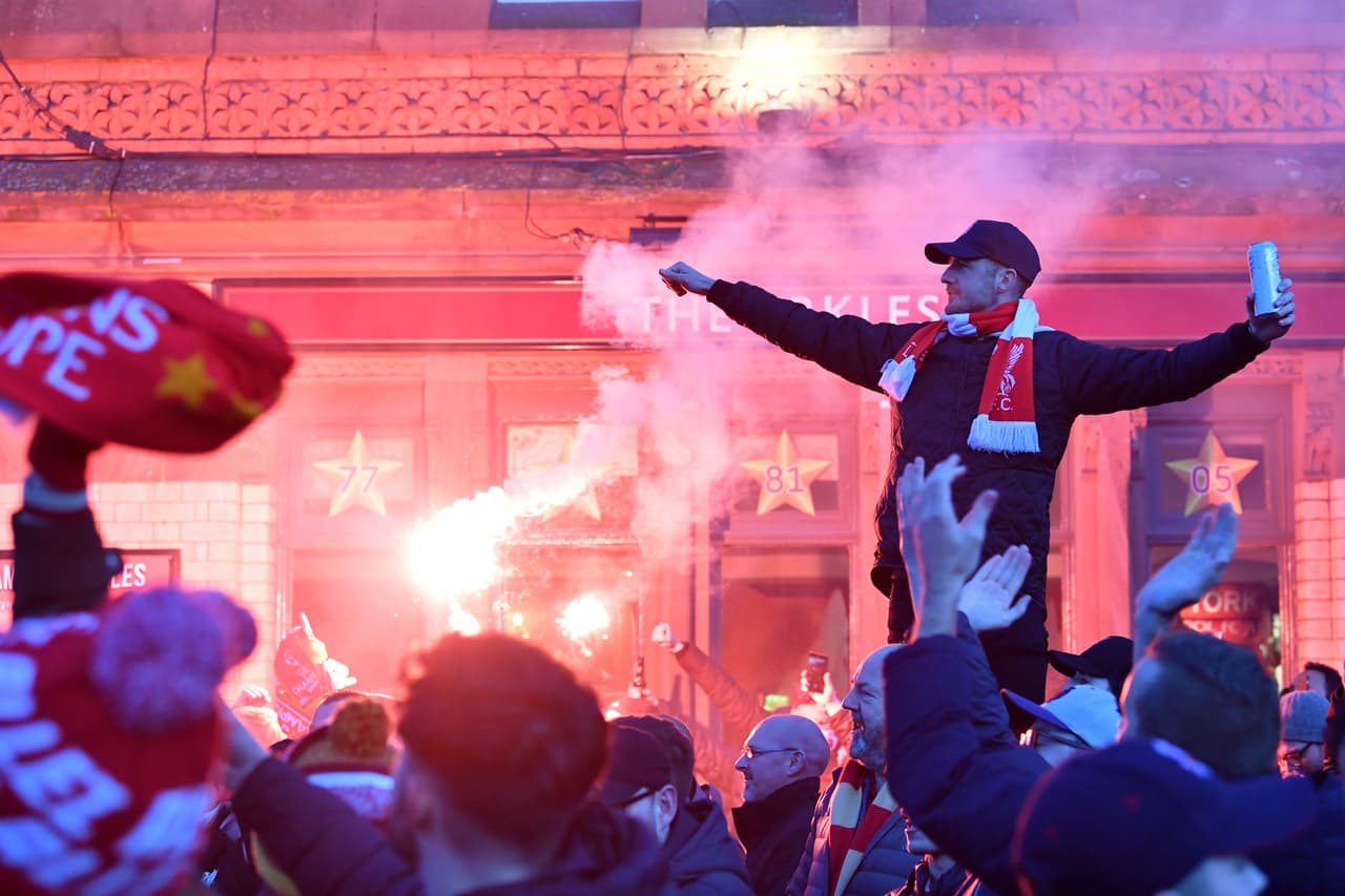 El Liverpool cayó por la mínima en el juego de ida, pero el líder de la Premier League, junto a el impulso de su afición en Anfield y con la frase 'You'll never walk alone' buscarán la remontada para clasificarse a Cuartos de Final.