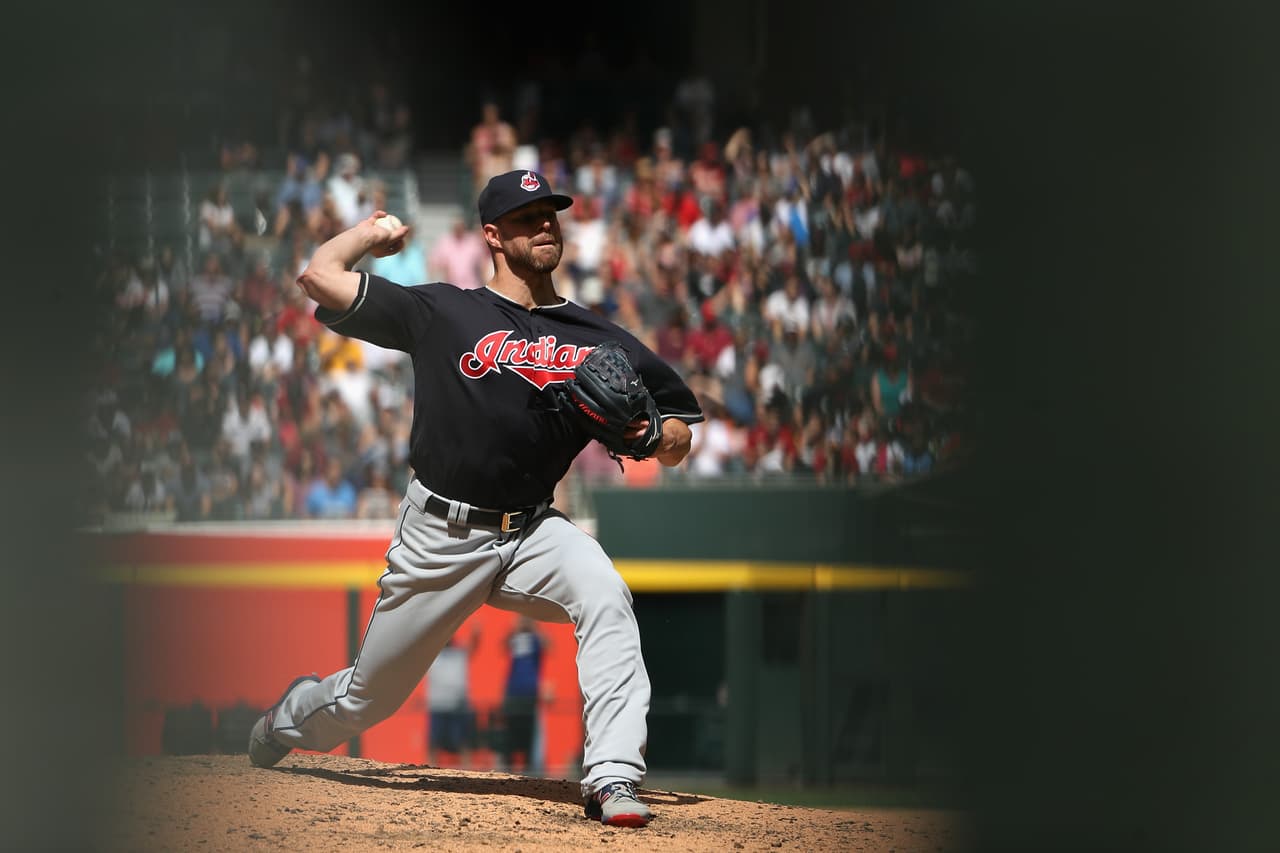 CLE 2 – 3 ARI: Corey Kluber cargó con la derrota a pesar de lograr una salida de calidad.