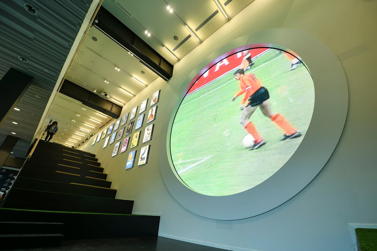 Fotos de leyendas permiten revivir sus actuaciones en los diferentes Mundiales, a propósito de Rusia 2018.