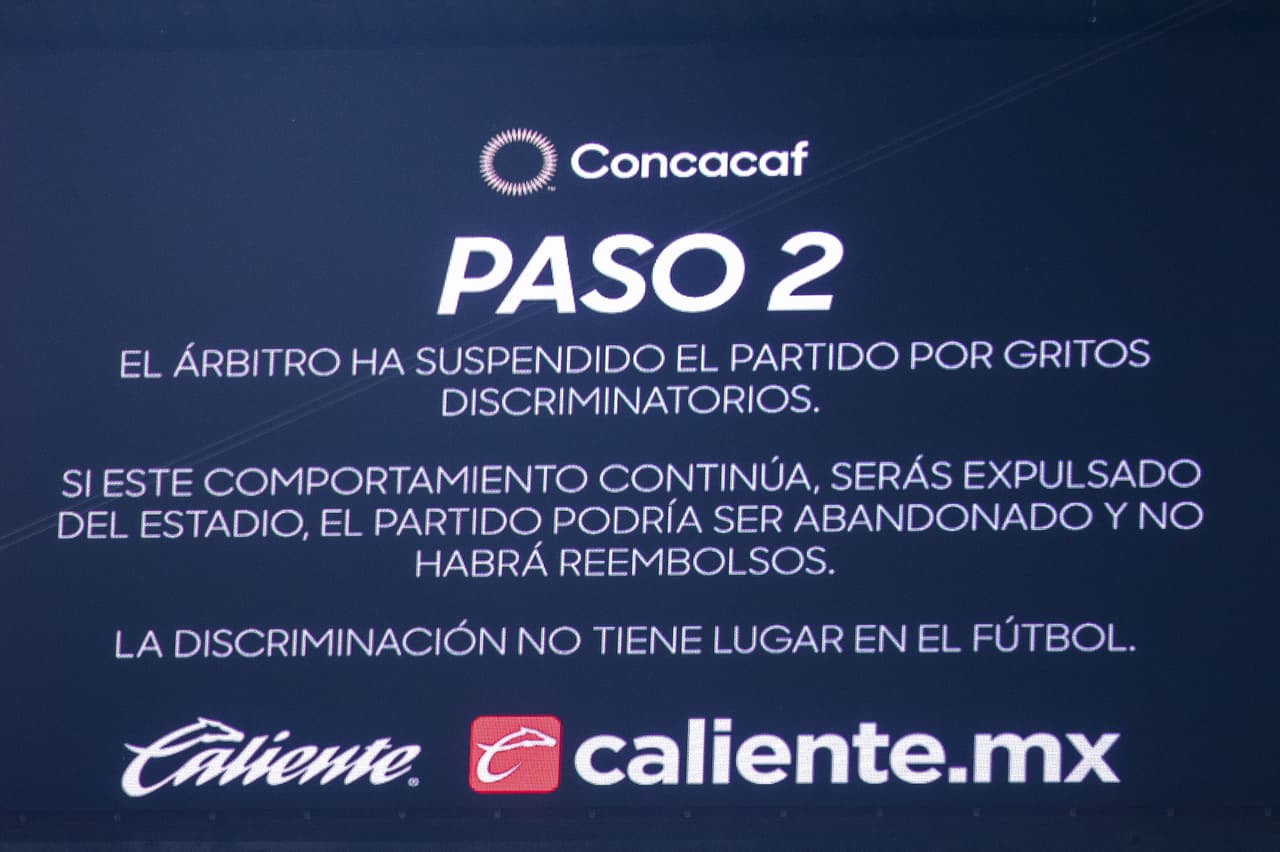 Suspenden la semifinal por 10 minutos debido al grito homofóbico