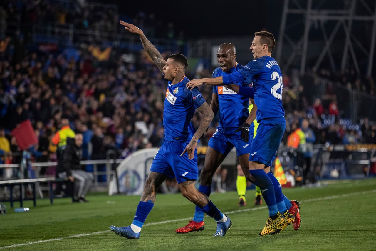 La clasificación se jugará a un solo partido. Romelu Lukaku y Alexis Sánchez fueron fundamentales para el buen cierre en el balompié italiano. El conjunto ibérico sólo ha conseguido una victoria en sus últimos once cotejos.