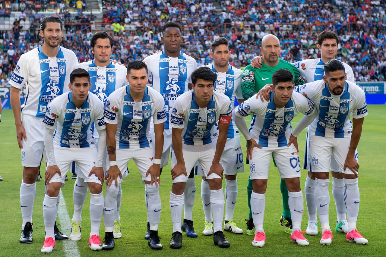 Pachuca llegó con una racha de 28 partidos sin perder como locales. Estando en la décima posición general, buscaban que un triunfo los acercara a una posible calificación.