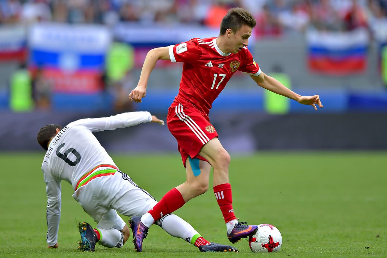 Fueron 25 minutos de incertidumbre para la Selección Mexicana. Rusia llegó con peligro y al minuto 25 lograron capitalizar el 1-0.