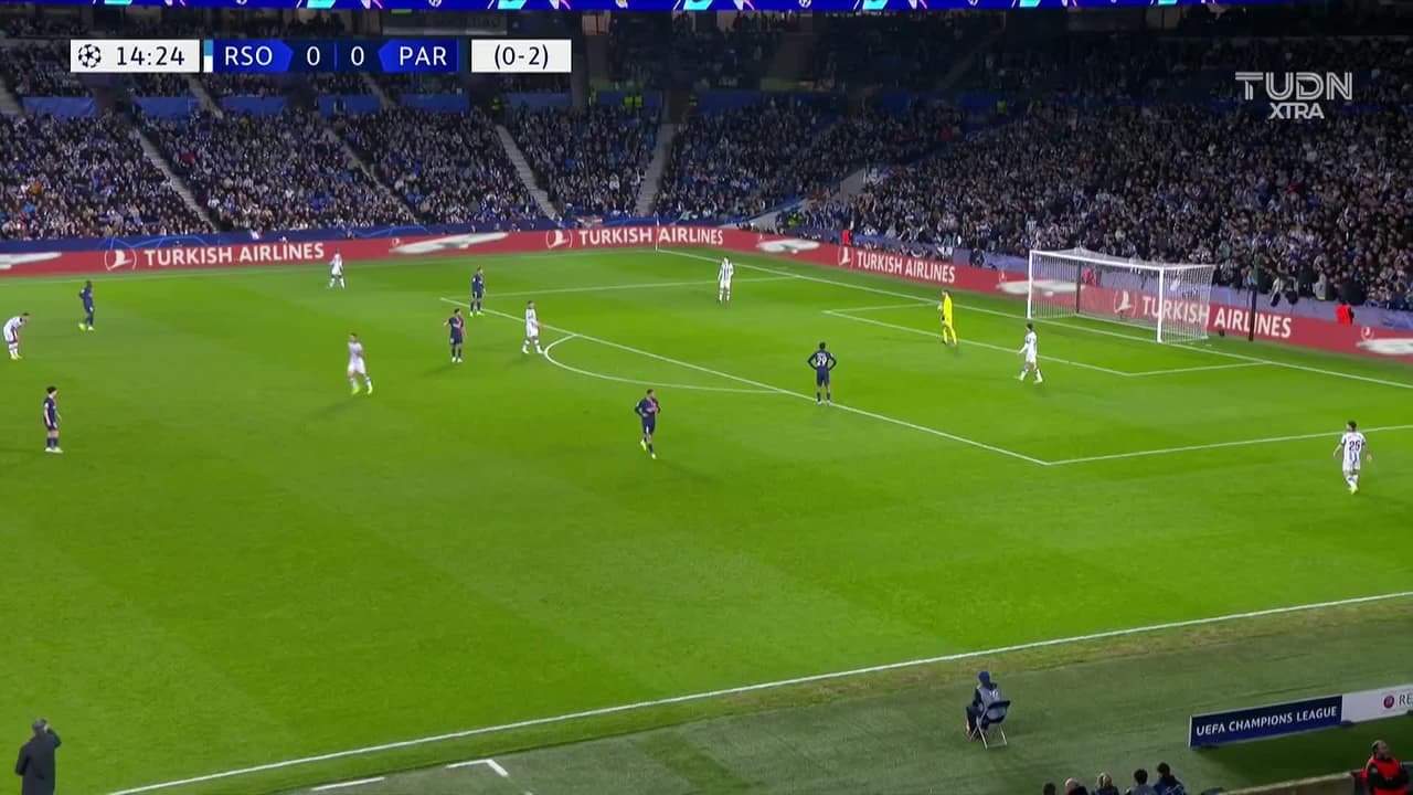 ¡GOL!  anota para Paris Saint-Germain. Kylian Mbappé
