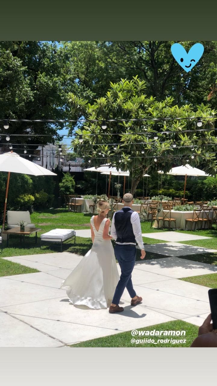 El futbolista argentino de las águilas del América se casó este viernes en Argentina con la guapísima Guadalupe Ramón.