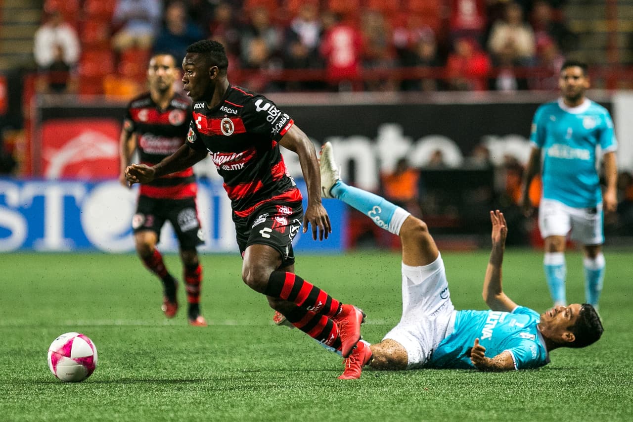 Tras los primeros 45 minutos efectuados en el estadio Caliente el equipo local se llevó la ventaja al descanso y era merecido el resultado en ese instante.