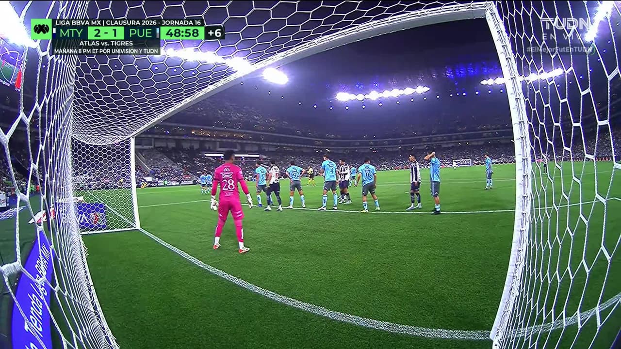 ¡TIRO ATAJADO! disparo por Luca Orellano.