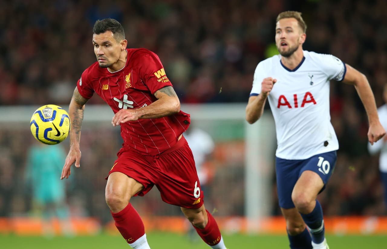 <b>Dejan Lovren </b>
<br>El defensor croata tiene 30 años, aunque el próximo 5 de julio cumplirá 31, es decir, cuando los Reds ganaron por última vez la Liga de Inglaterra antes de la conquista actual, Lovren apenas tenía 11 meses de nacido.