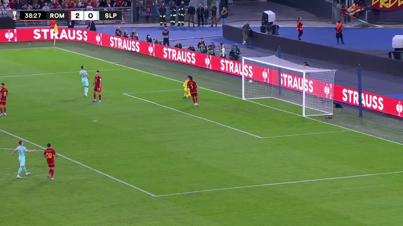 ¡TIRO ATAJADO! disparo por Mick van Buren.