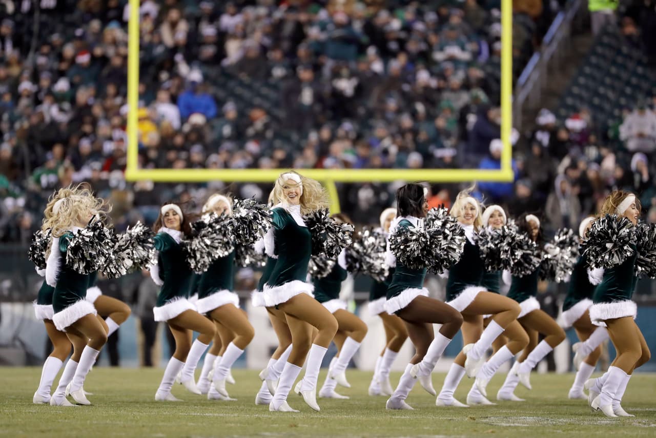 Las animadoras de Philadelphia Eagles le han dado vuelo a su belleza, sensualidad, energía y vitalidad como muestras de su fidelidad a un equipo que sueña con dar la sorpresa en el Super Bowl LII.