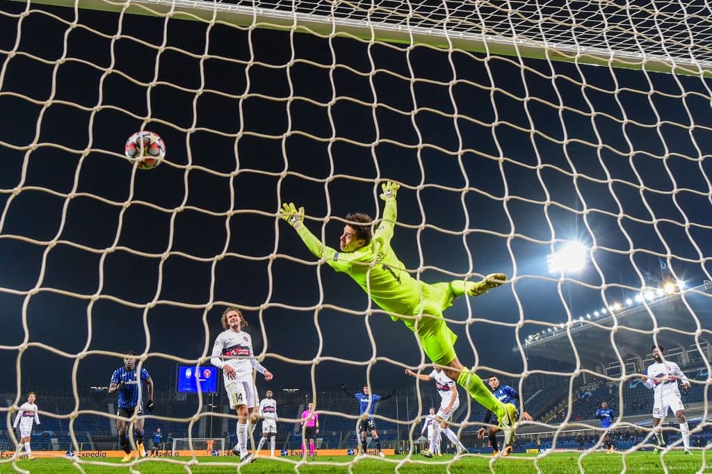 Atalanta y Midtjylland igualaron a un tanto con goles de Scholz (13’) y Romero (79’). El conjunto italiano tiene grandes posibilidades de avanzar a la siguiente fase de la Champions.
