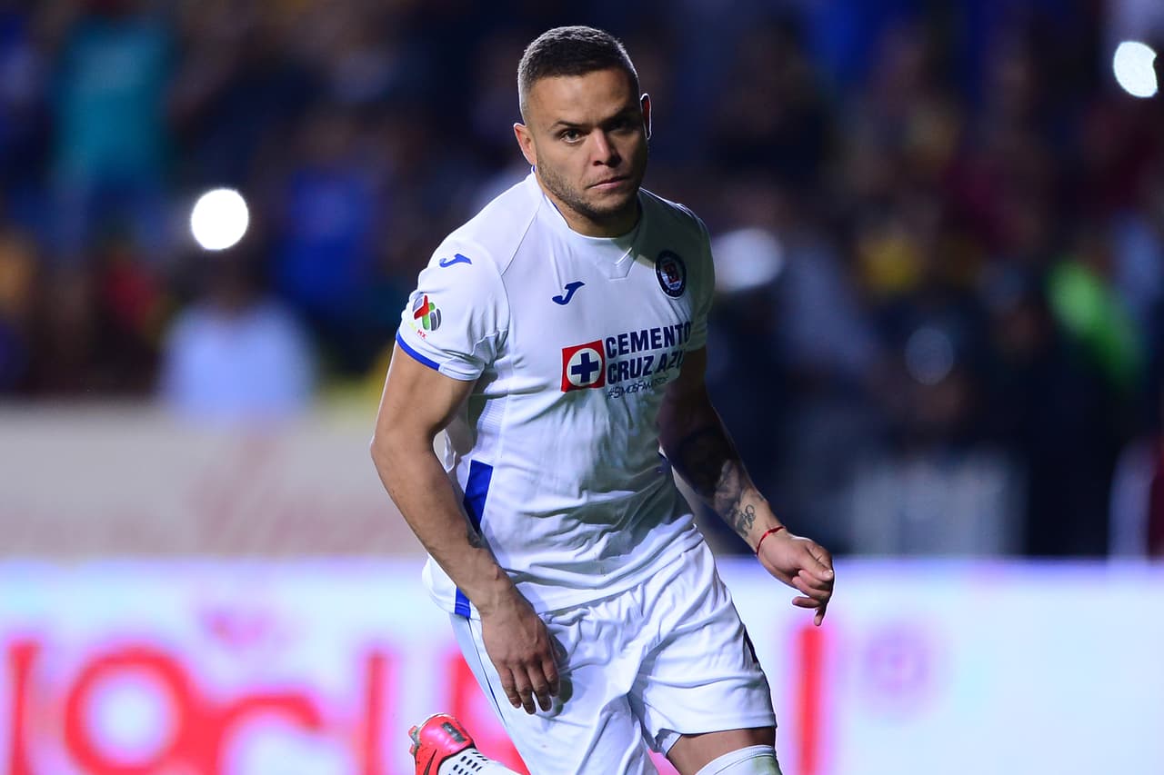 <b>Cruz Azul vs Tijuana </b>| Jonathan ‘Cabecita’ Rodríguez no ha podido marcar gol ante dos clubes del futbol mexicano, uno de ellos es Xolos.