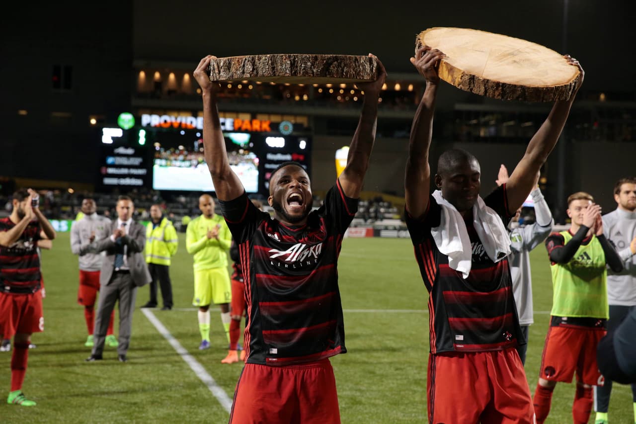 DEL: Fanendo Adi (Portland Timbers) El campeón de la MLS estaba al borde de su segunda derrota consecutiva, hasta que apareció el goleador nigeriano para en un lapso de cinco minutos marcar un doblete que dejo todo en empate.