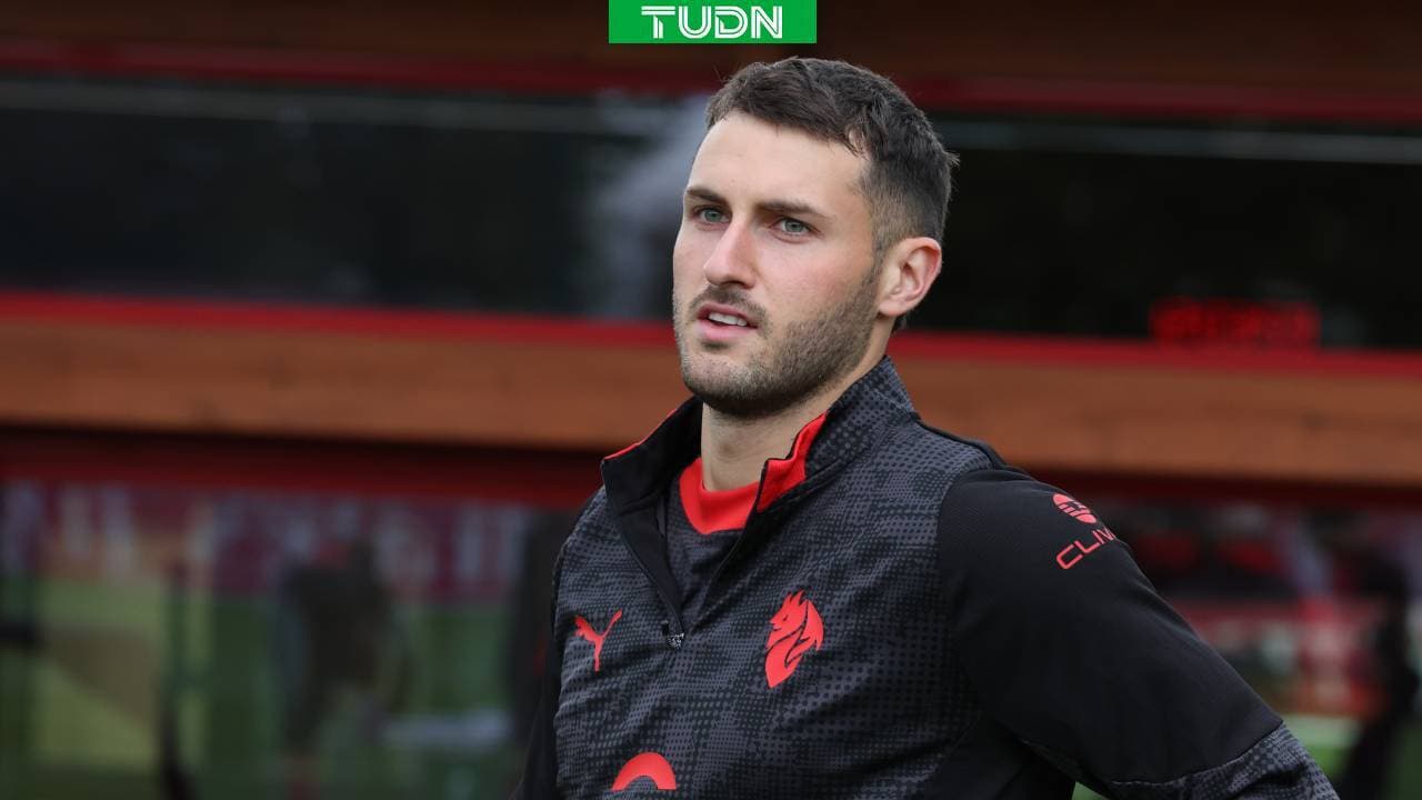 Allegri da buenas noticias sobre Santiago Gimenez