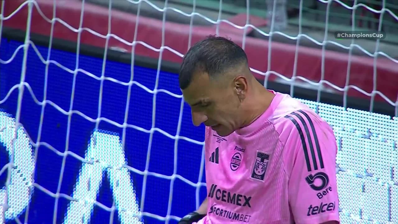 ¡GOL!  anota para Toluca. Sebastián Córdova