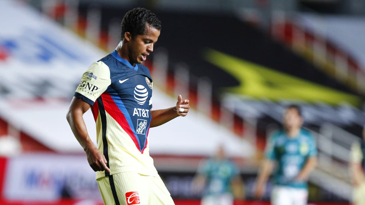 Giovani dos Santos se deprecia menos que Dani Alves