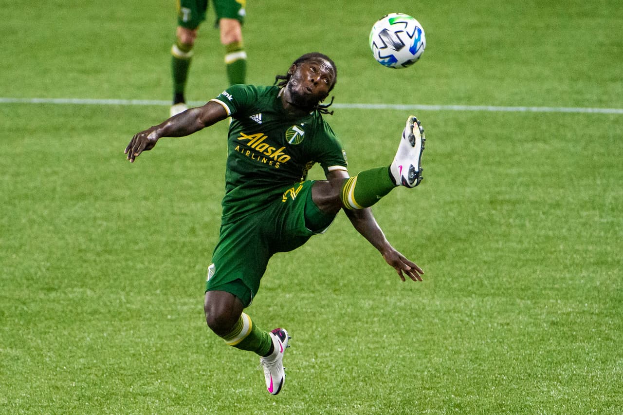MEDIOCAMPISTA - Yimmi Chara (Portland Timbers)