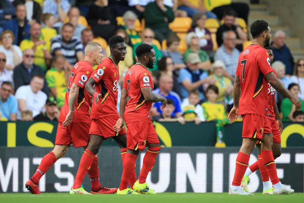 El Watfrod le propina una descalabrada al Norwich City en su propia casa luego de vencerlos 1-3.