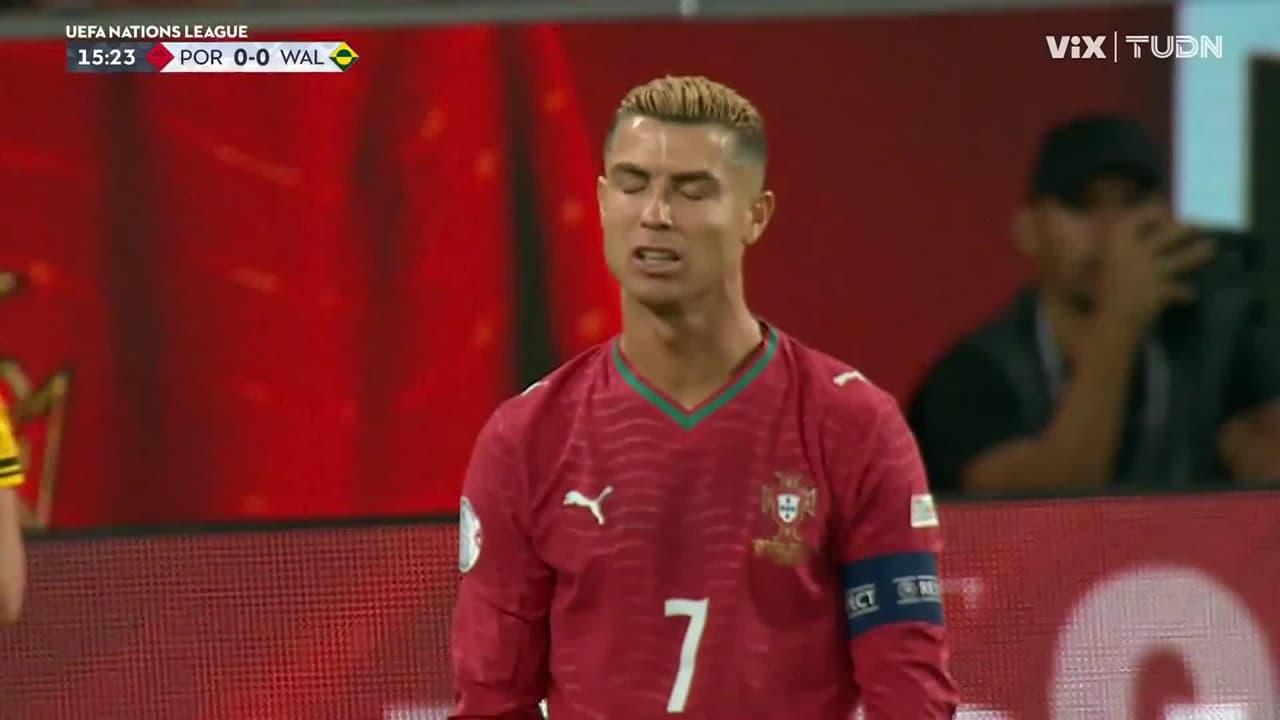 ¡CR7 se quedó a nada! Barrida salvadora evita el primero de Portugal ante Gales