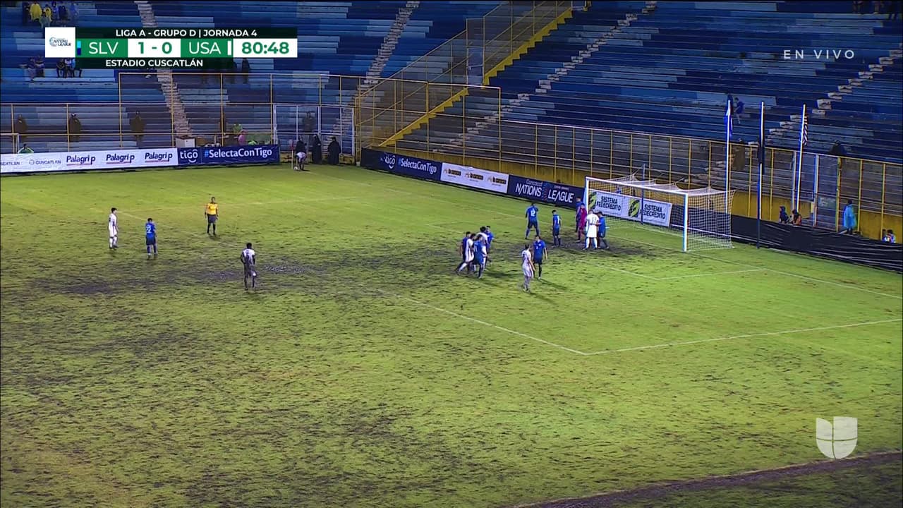 ¡TIRO ATAJADO! disparo por Yunus Musah.