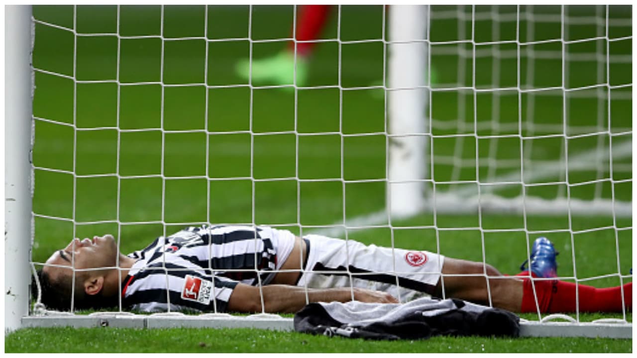 Con Marco Fabián los 90, el Eintracht empató con Hamburgo